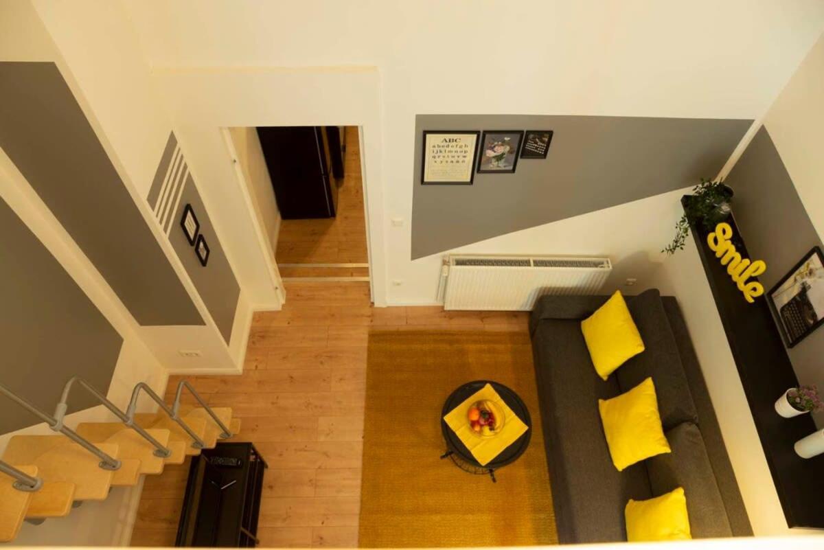 Cosy Loft Style In Wilmersdorf Berlijn